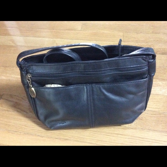 Stone Mountain Handbag - Picture 2 of 5